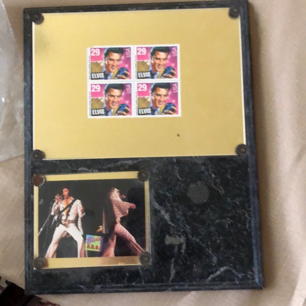 Elvis Photo Plaque with 4 stamps and photo - Picture 1 of 3